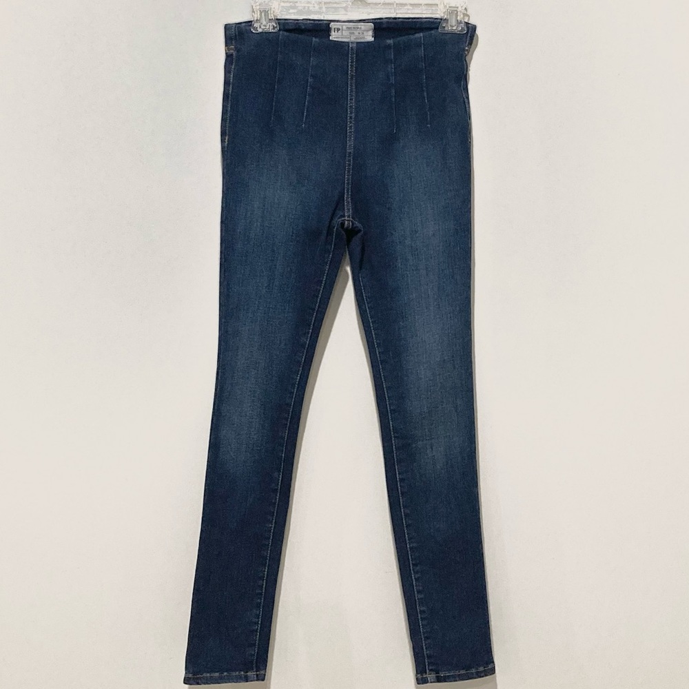 Free People Ultra High Waist Pull On Skinny Jeans, Size 26
